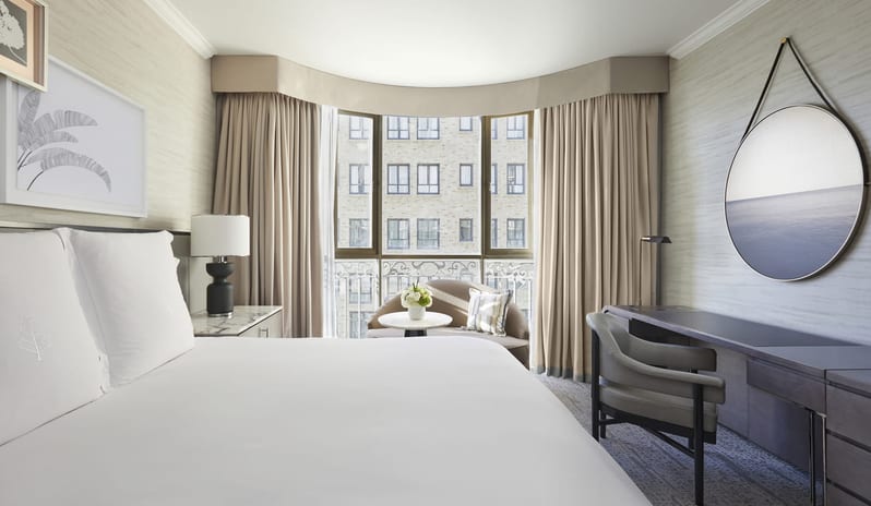 Beverly Wilshire, A Four Seasons Hotel Signature Room King_001